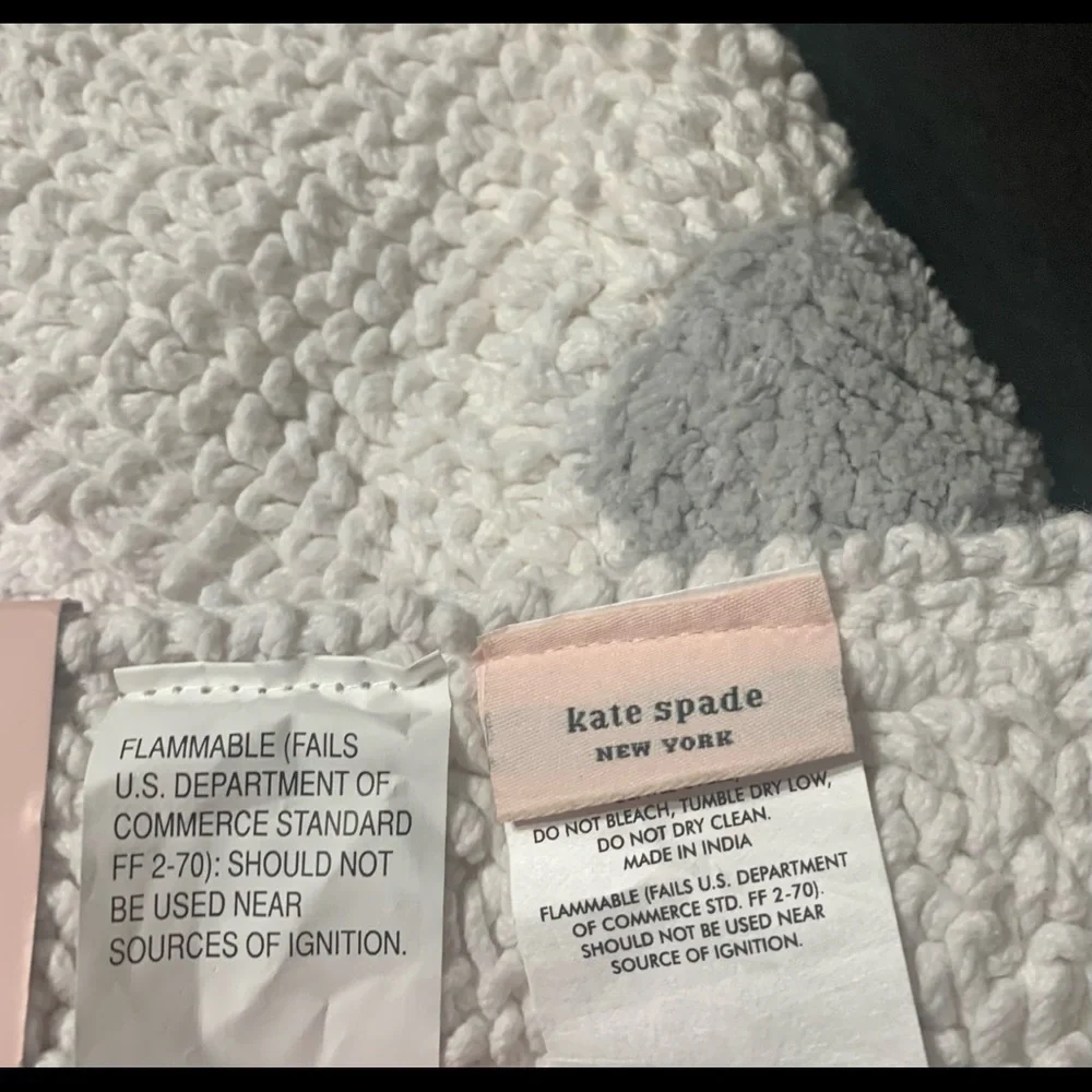 Kate Spade bath rug , NWT